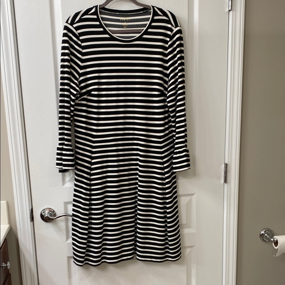 Kate Spade Black and White Long Sleeve Sweater Dress